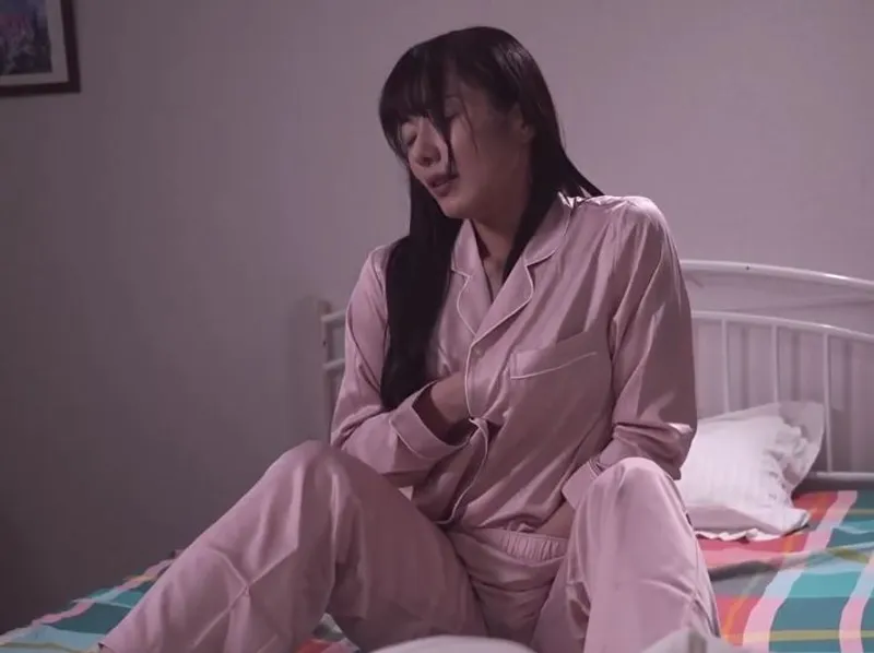 Thẩm du hàng đêm vì chồng bỏ bê, vợ yêu quyết định tìm đến ứng dụng hèn hò